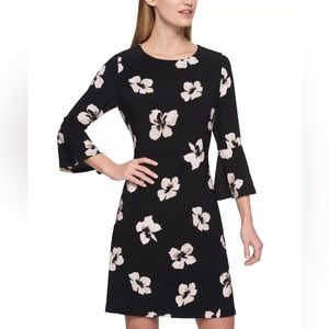 TOMMY HILFIGER
Printed Jersey Bell Sleeve A-line Dress. NWOT Size 4